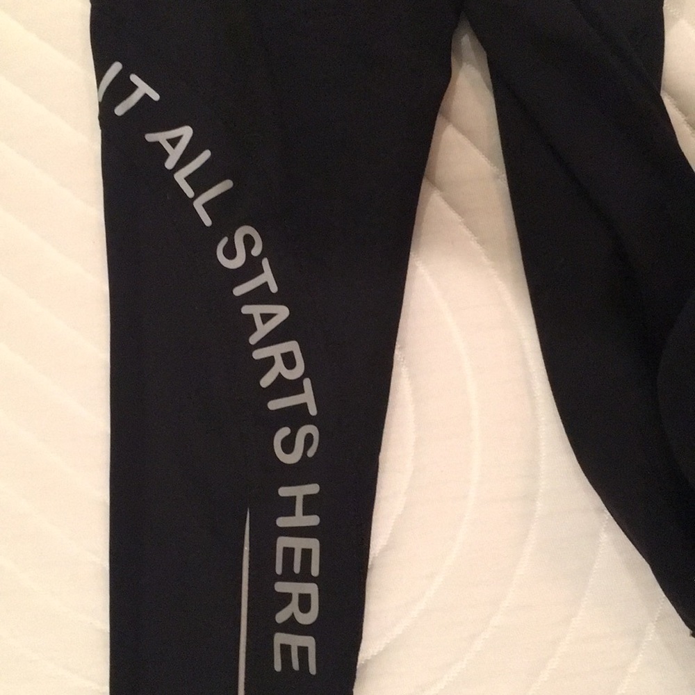 Workout capris - Picture 3 of 4